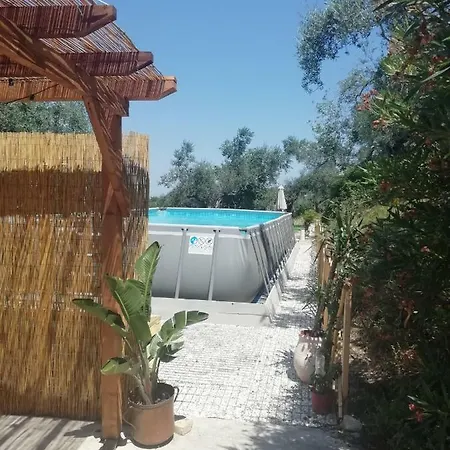Luna Stella Yurt With Bath. *