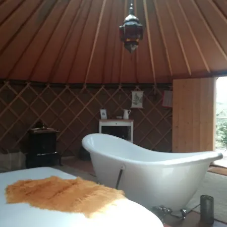 Сasa de vacaciones Luna Stella Yurt With Bath. Pianella (Siena)